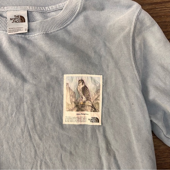 The North Face Crewneck Long Sleeve Falco Peregrinus Patch Tee - Picture 6 of 8